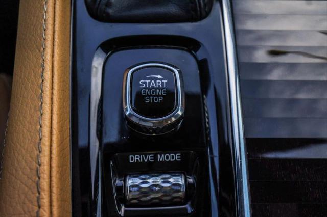 2018 Volvo XC90 T6 Momentum