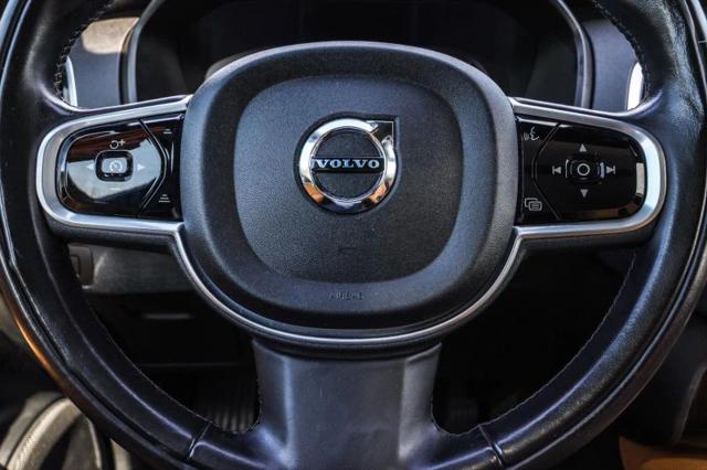 2018 Volvo XC90 T6 Momentum