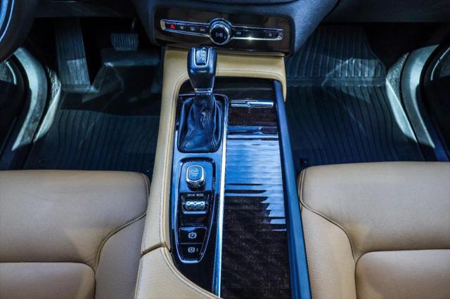 2018 Volvo XC90 T6 Momentum
