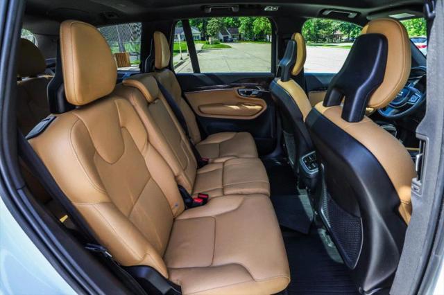 2018 Volvo XC90 T6 Momentum