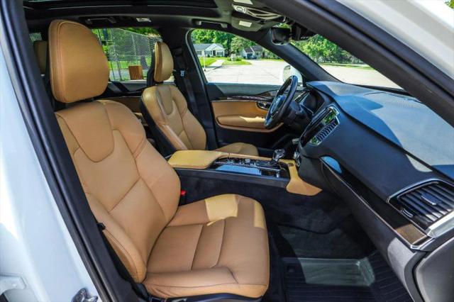 2018 Volvo XC90 T6 Momentum
