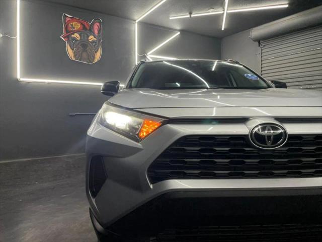 2021 Toyota RAV4 LE