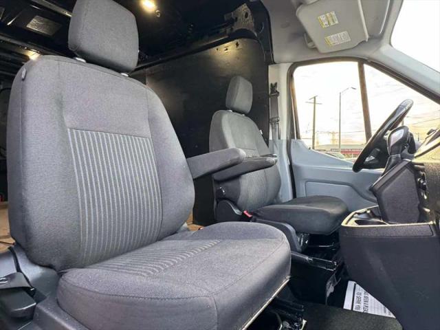 2017 Ford Transit Medium Roof w/Sliding Side Door w/LWB