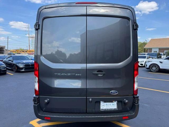 2017 Ford Transit Medium Roof w/Sliding Side Door w/LWB