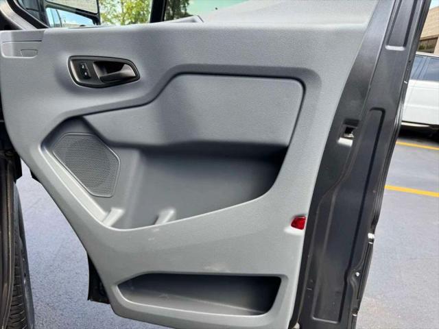 2017 Ford Transit Medium Roof w/Sliding Side Door w/LWB