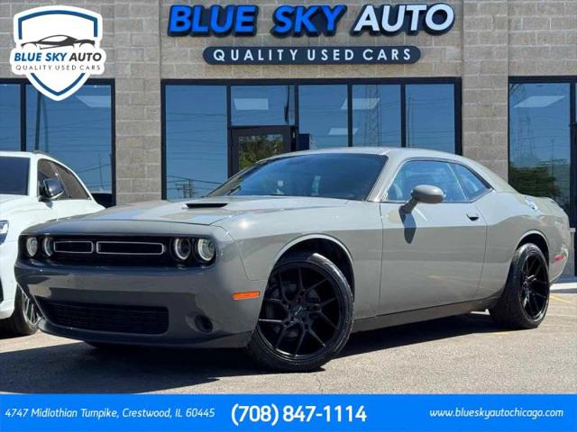 2017 Dodge Challenger SXT for sale in Chicago, IL