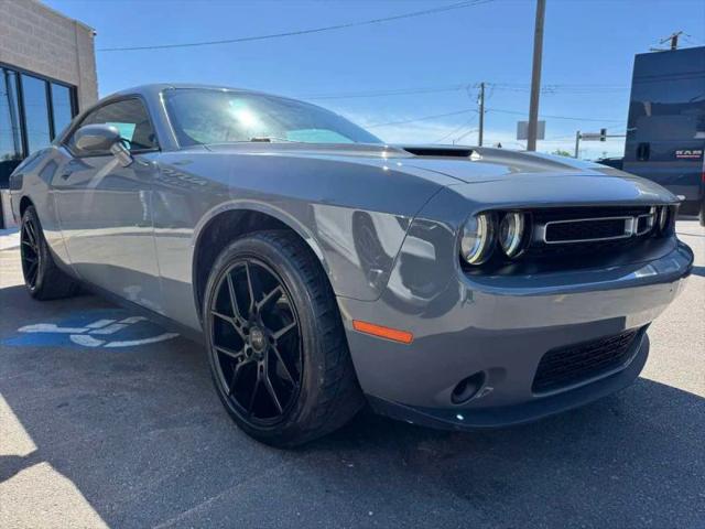 2017 Dodge Challenger SXT