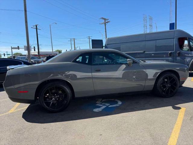 2017 Dodge Challenger SXT