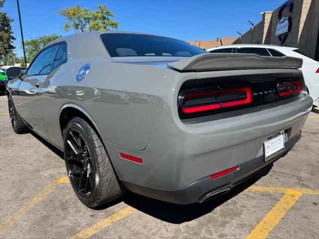 2017 Dodge Challenger SXT