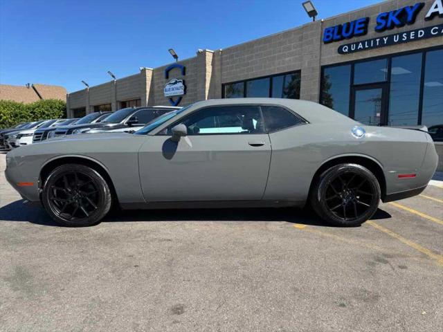 2017 Dodge Challenger SXT
