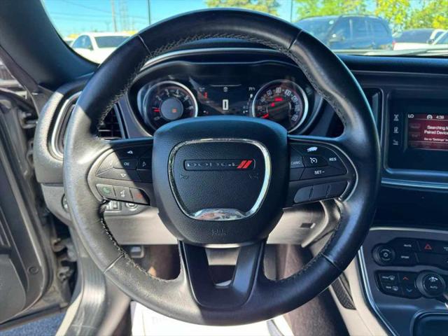 2017 Dodge Challenger SXT