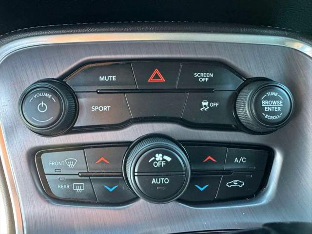 2017 Dodge Challenger SXT