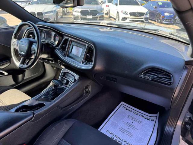 2017 Dodge Challenger SXT