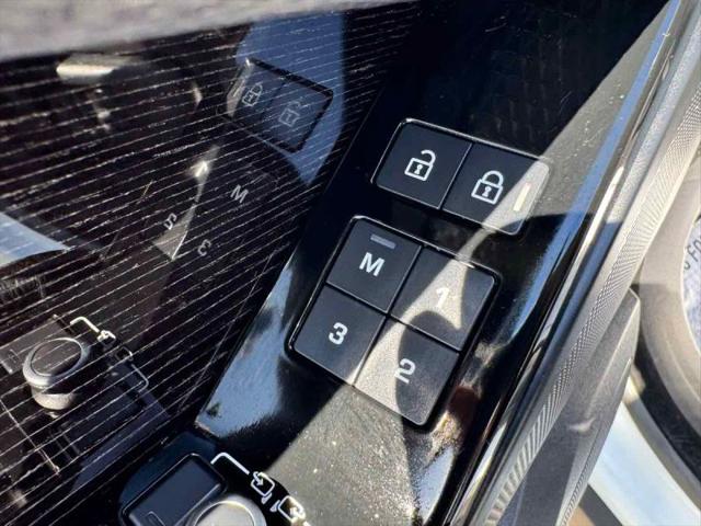 2021 Land Rover Range Rover Velar P250 R-Dynamic S