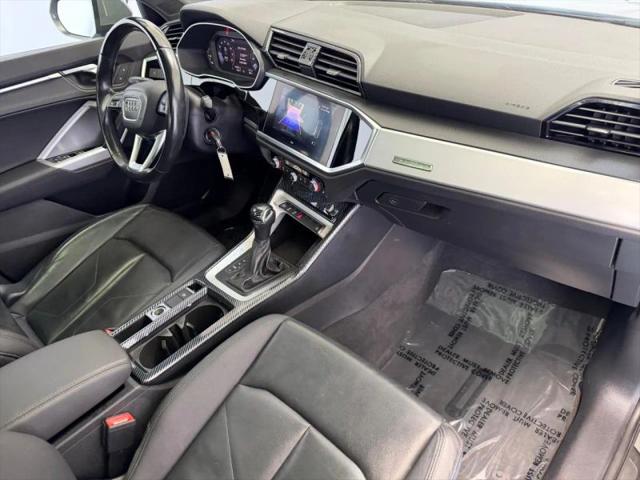 2021 Audi Q3 Premium 40 TFSI quattro Tiptronic