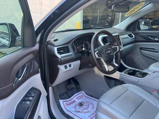 2023 GMC Acadia AWD SLT