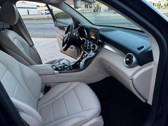 2016 Mercedes-Benz GLC 300
