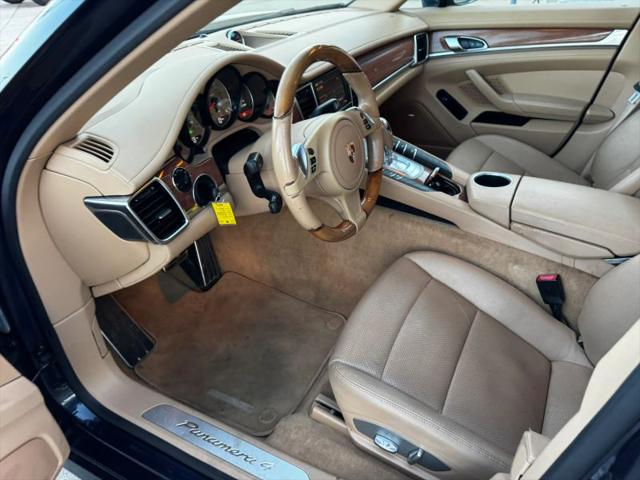 2014 Porsche Panamera 4