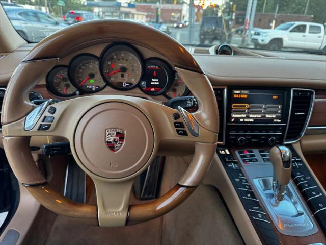 2014 Porsche Panamera 4