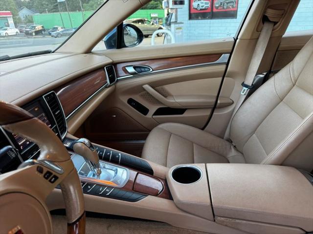 2014 Porsche Panamera 4