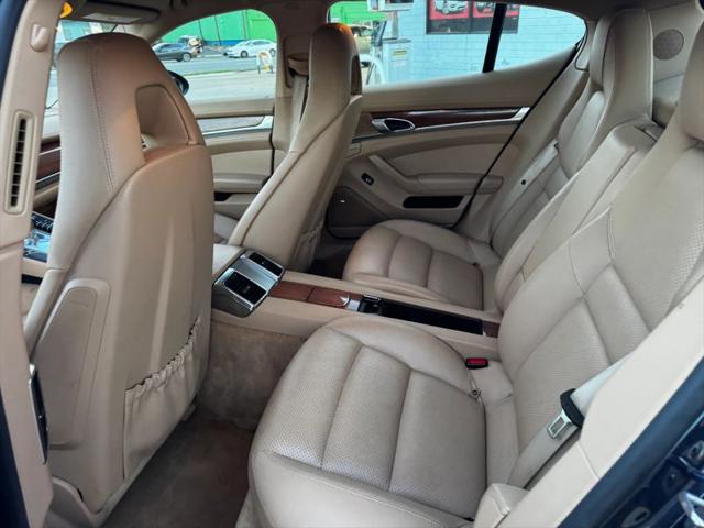 2014 Porsche Panamera 4