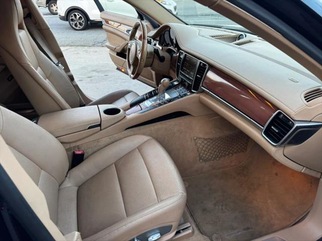 2014 Porsche Panamera 4