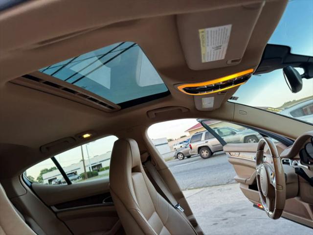 2014 Porsche Panamera 4