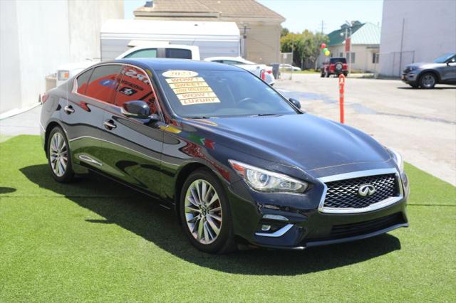 2023 INFINITI Q50 LUXE