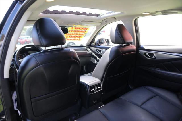 2023 INFINITI Q50 LUXE