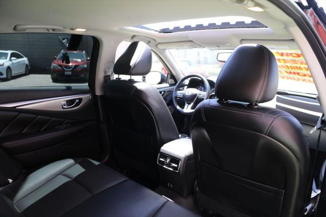 2023 INFINITI Q50 LUXE