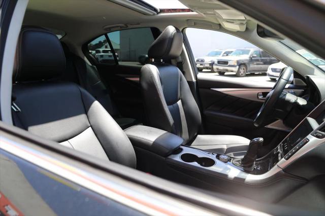 2023 INFINITI Q50 LUXE