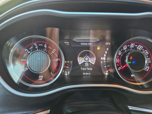 2015 Dodge Challenger SXT Plus