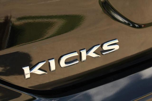2024 Nissan Kicks SV Xtronic CVT