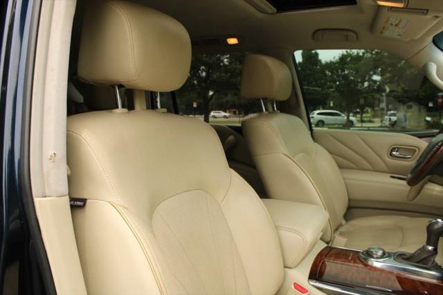 2017 INFINITI QX80 Base