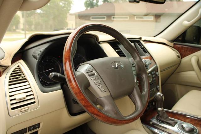 2017 INFINITI QX80 Base
