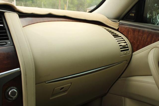 2017 INFINITI QX80 Base