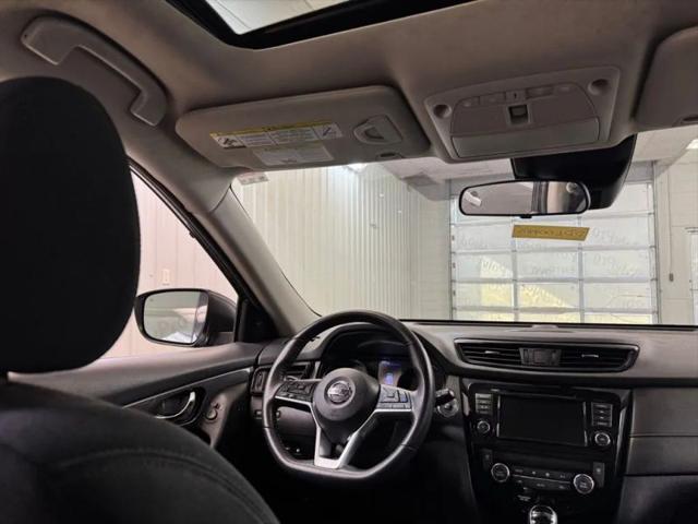 2020 Nissan Rogue SV FWD