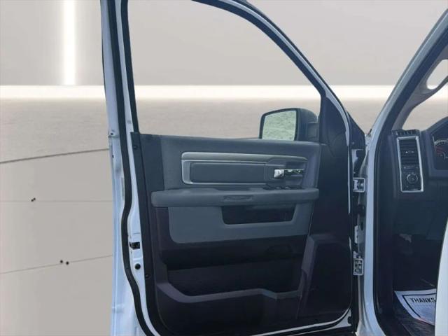 2017 Ram 1500 Lone Star Crew Cab 4x4 57 Box