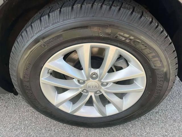 2017 Kia Sorento 2.4L LX