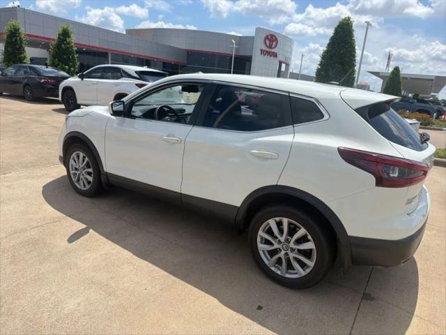 2022 Nissan Rogue Sport S FWD Xtronic CVT