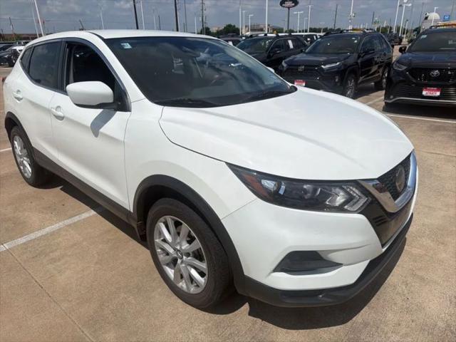 2022 Nissan Rogue Sport S FWD Xtronic CVT
