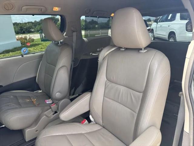 2016 Toyota Sienna XLE 8 Passenger