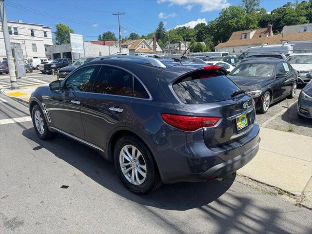 2011 INFINITI FX35 FX35