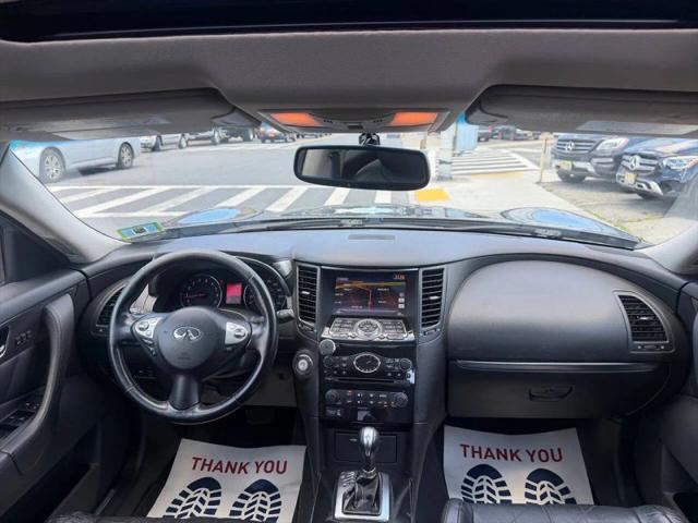 2011 INFINITI FX35 FX35