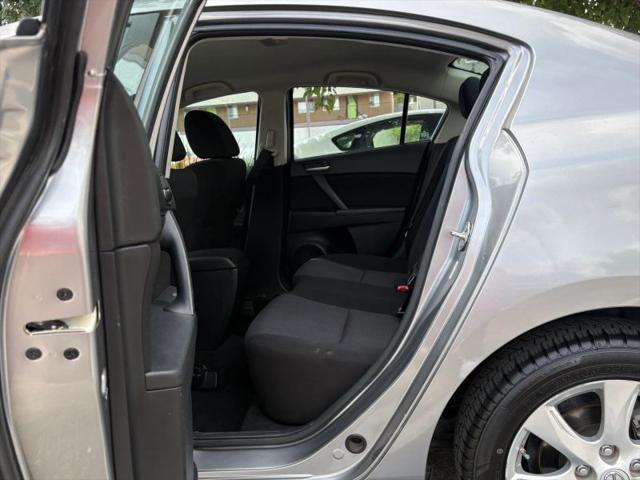 2010 Mazda Mazda3 i Touring