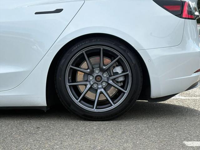 2022 Tesla Model 3 Long Range Dual Motor All-Wheel Drive