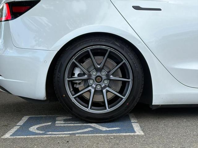 2022 Tesla Model 3 Long Range Dual Motor All-Wheel Drive