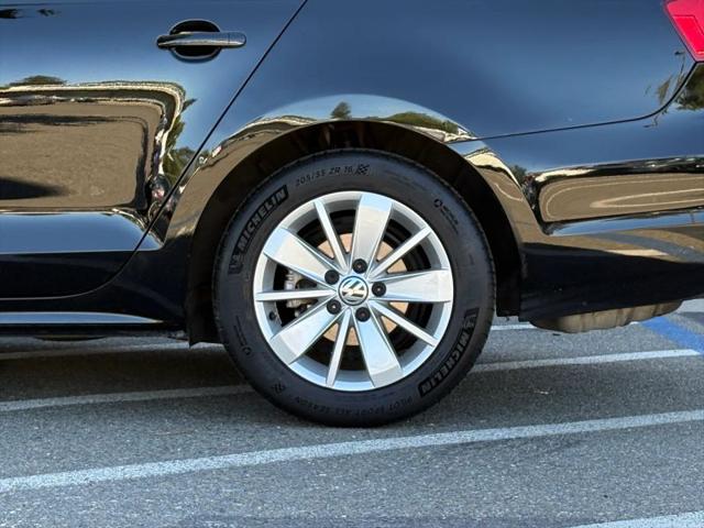 2015 Volkswagen Jetta 1.8T SE