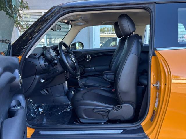 2017 MINI Hardtop Cooper