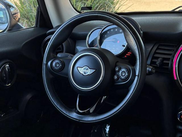 2017 MINI Hardtop Cooper